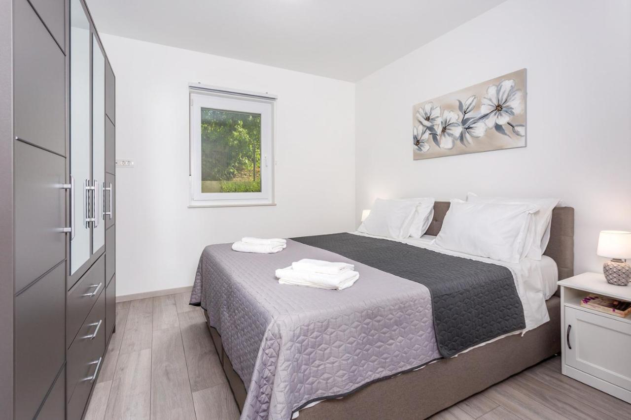Kvarner Bay 4* - Apartments 1 & 3 리예카 외부 사진