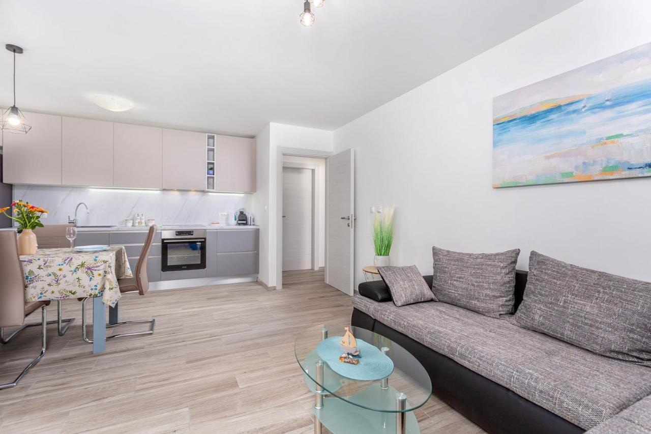 Kvarner Bay 4* - Apartments 1 & 3 리예카 외부 사진